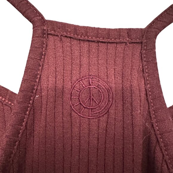 ☀️ Earthbound Burgundy Ribbed Cropped Tank - Picture 3 of 4